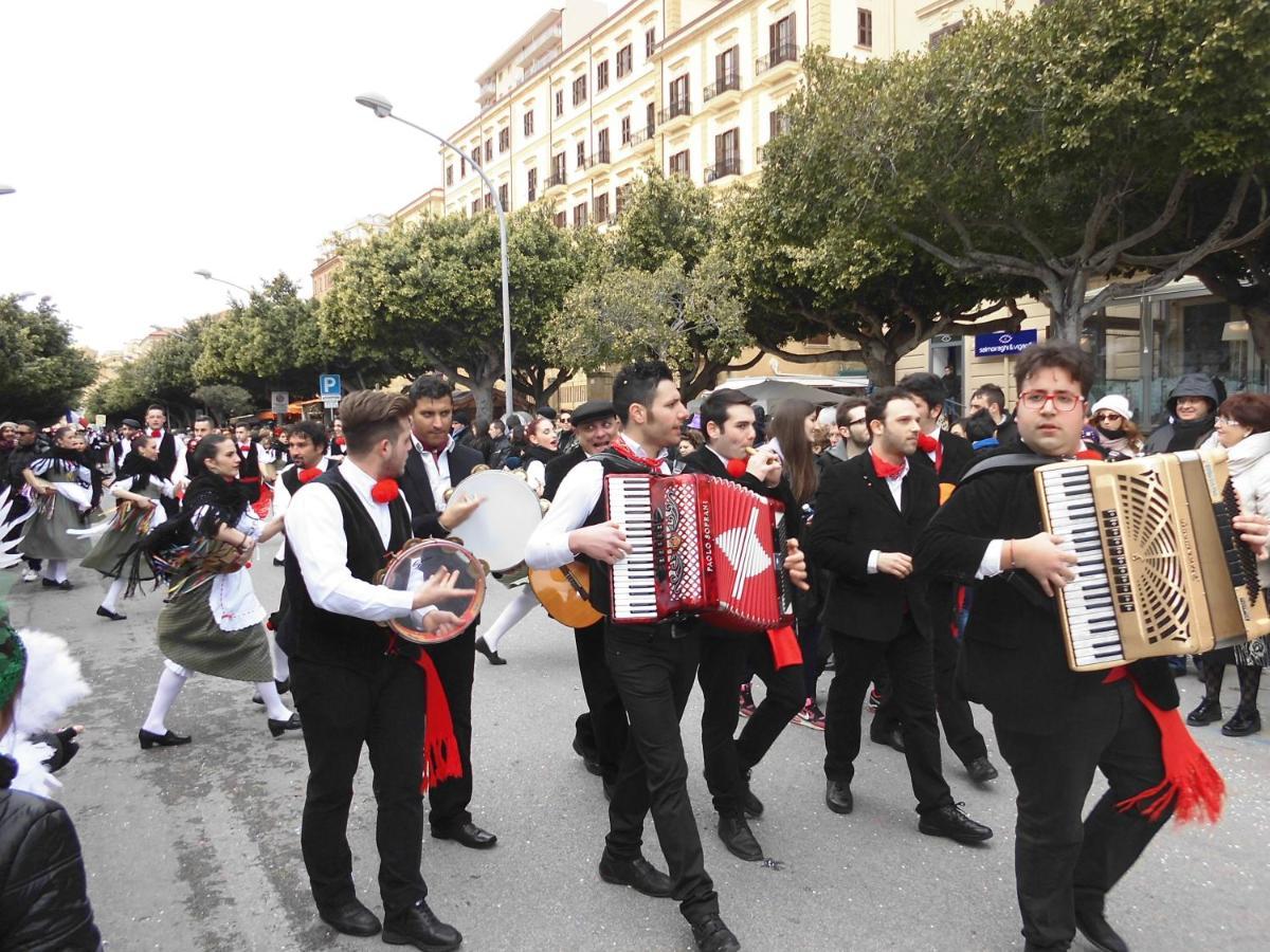 B&B Le 4 Stagioni Sul Viale, Belvedere Di أغريجنتو المظهر الخارجي الصورة