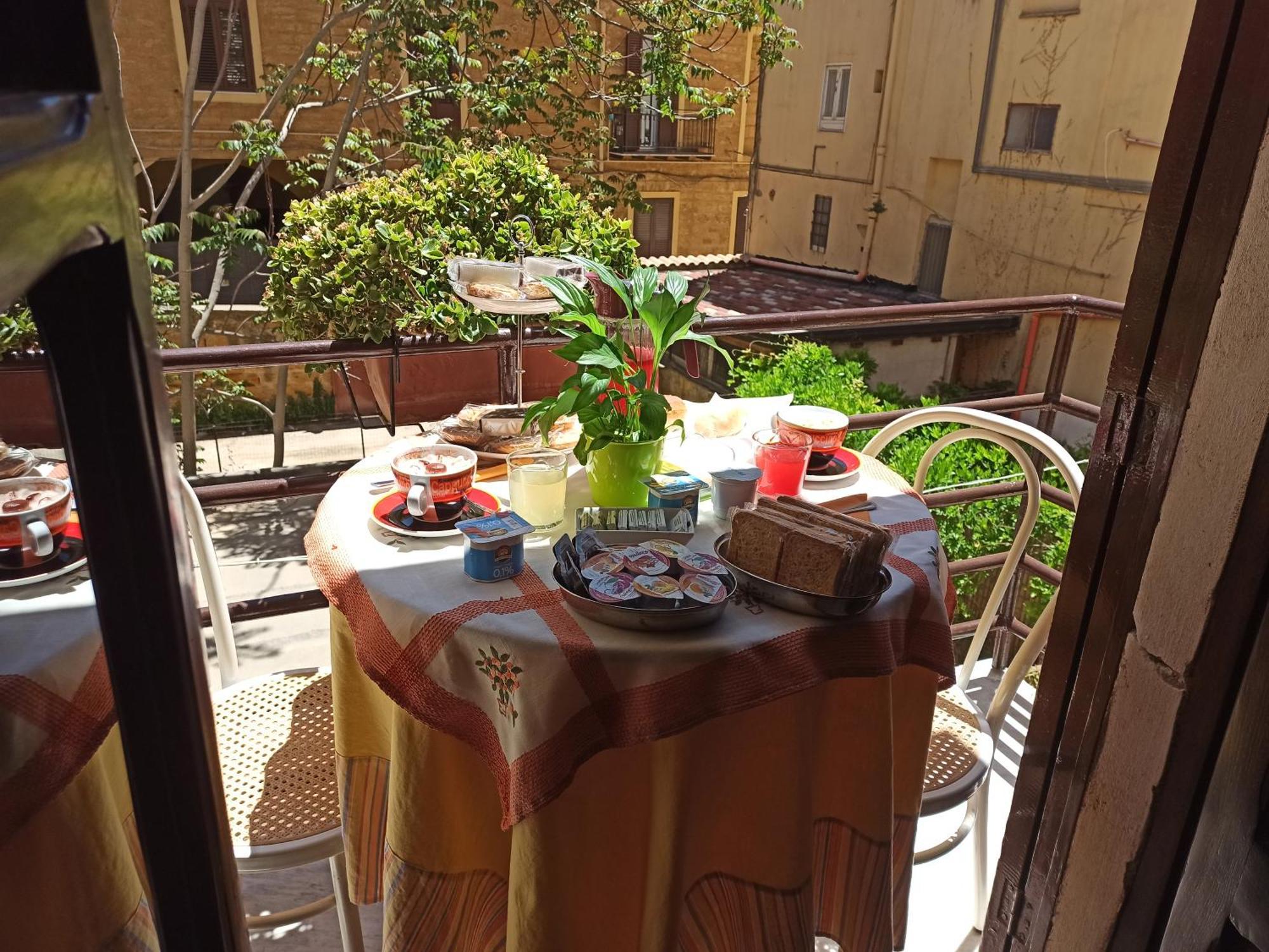 B&B Le 4 Stagioni Sul Viale, Belvedere Di أغريجنتو المظهر الخارجي الصورة