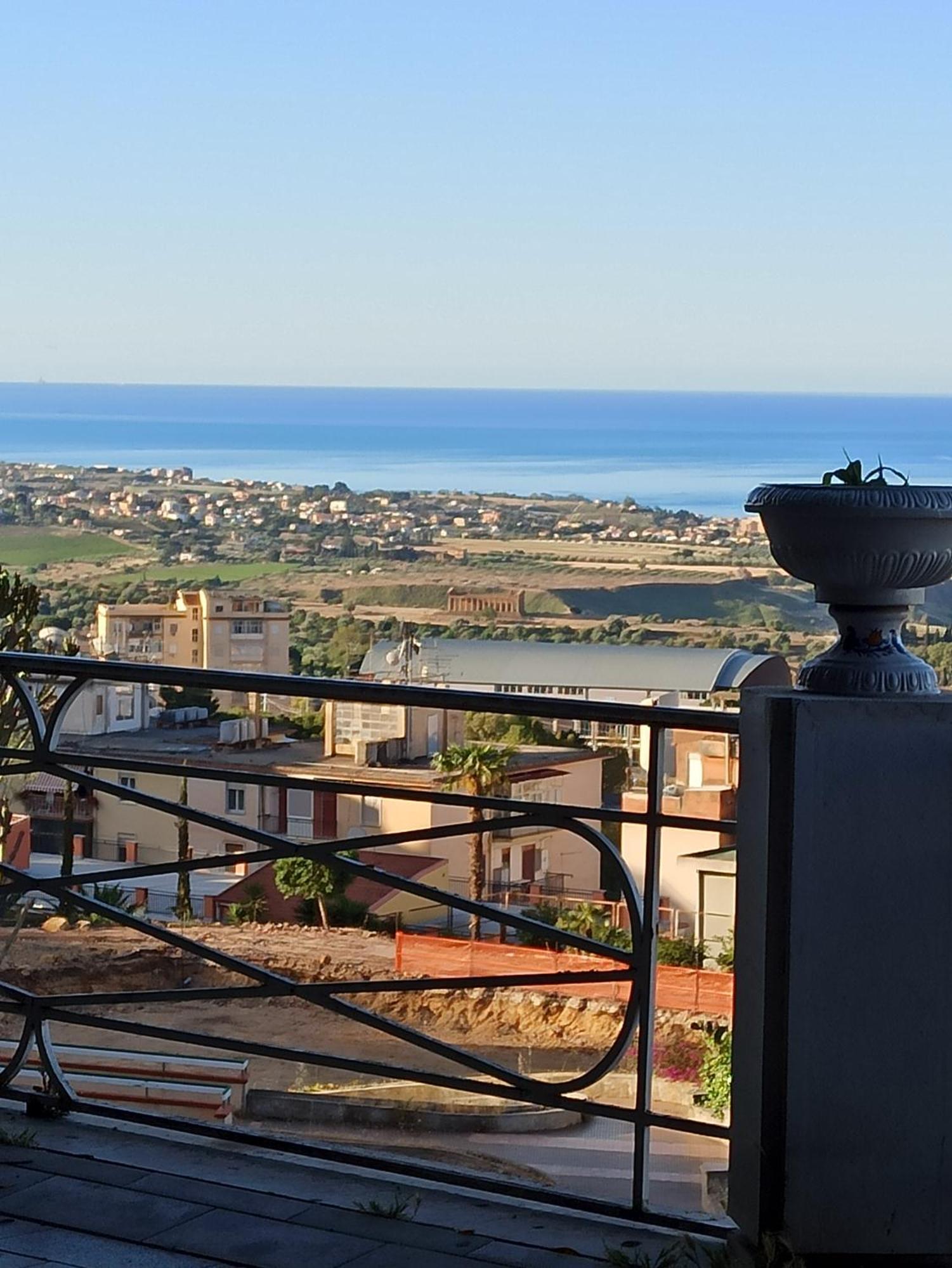 B&B Le 4 Stagioni Sul Viale, Belvedere Di أغريجنتو المظهر الخارجي الصورة