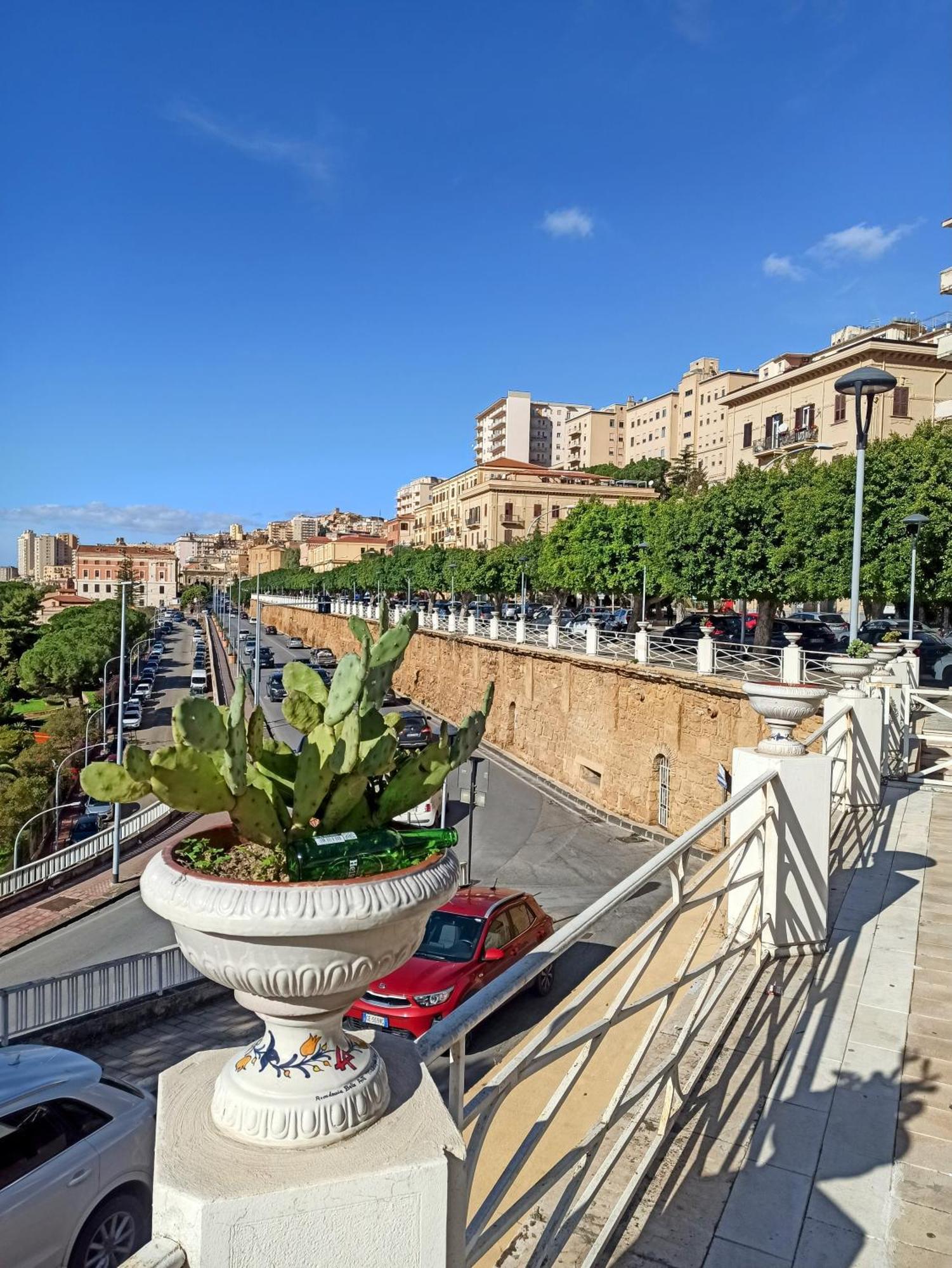 B&B Le 4 Stagioni Sul Viale, Belvedere Di أغريجنتو المظهر الخارجي الصورة